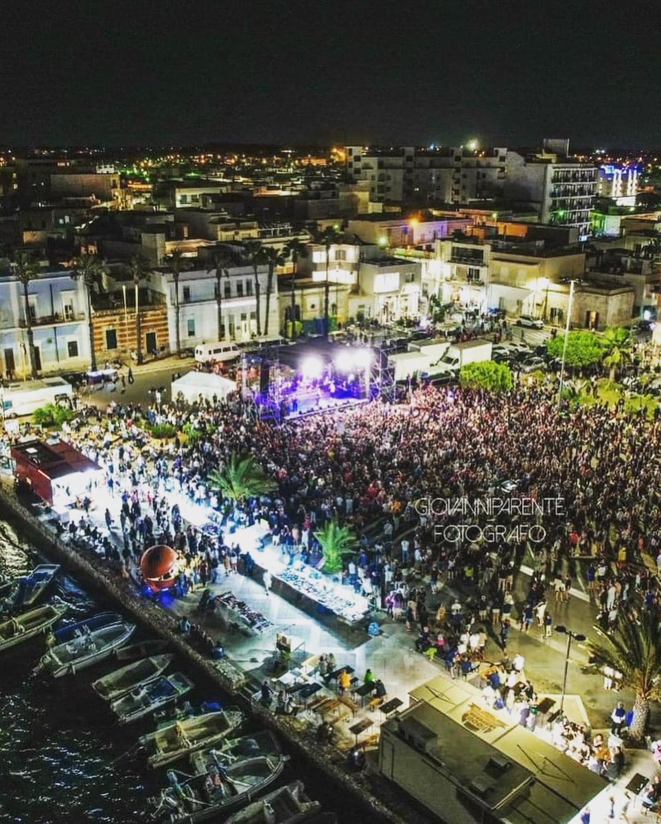 Ingegneria manifestazioni pubblico spettacolo: safety, security, valutazione impatto acustico ambientale, progettazione impianto elettrico di servizio e sicurezza, valutazione strutturale carichi sospesi, calcolo stabilità strutture aeree. Porto Cesareo 29 e 30 Agosto 2023