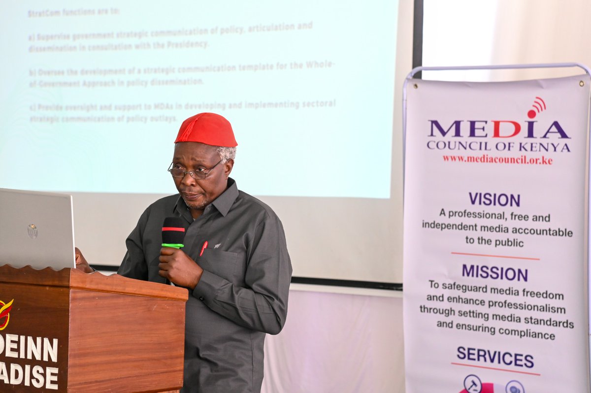 MediaCouncilK's tweet photo. Public Communication: Secretary for Government Strategic Communication .@kibisukabatesi takes public communicators through the Tenets of Government Strategic Communication Policy on the final day of the #KePCOTraining https://t.co/NSnbeiDyEN