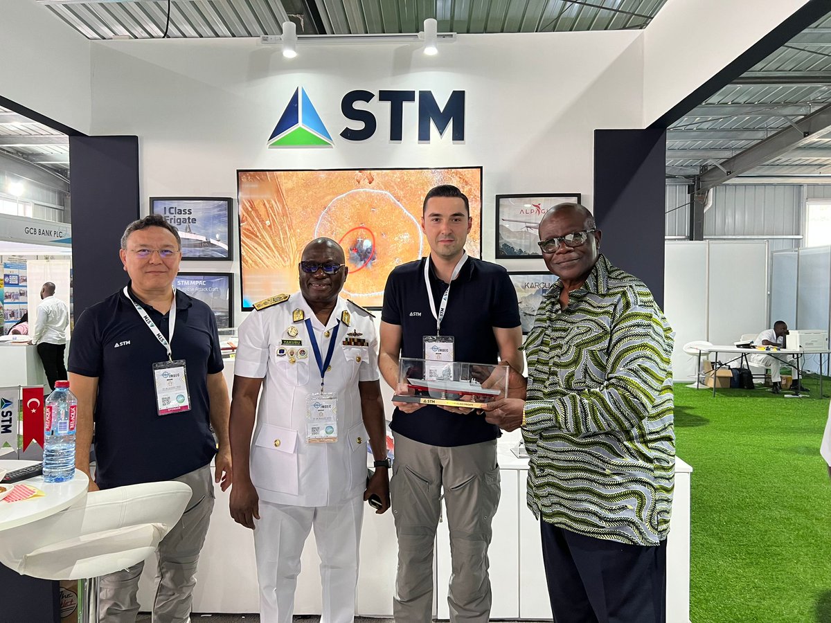 Defense_Talks's tweet photo. Military delegations from #Nigeria, #Ghana, #Senegal, and #SouthAfrica visited @STMDefence booth at the #IMDEC2023 exhibition to learn more about naval projects. 🇹🇷 https://t.co/3WwOiejzl3