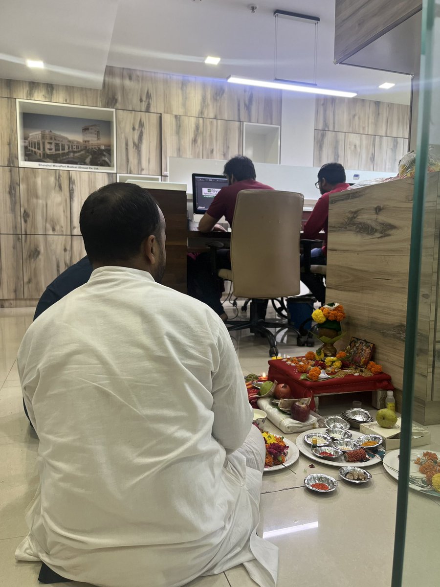 oyeashishoye's tweet image. To a new beginning… 

#entropy #freshly #brewed