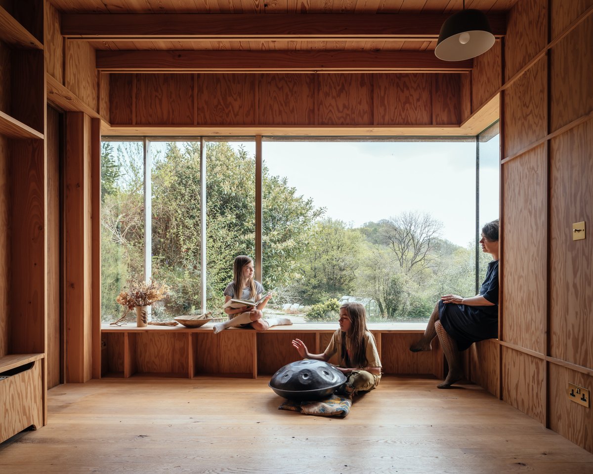 IQGlassUK's tweet photo. Made of Sand' in #Devon has been longlisted for the #RIBA House of the Year Award. Well done to #StudioWeave and the full project team.
You can read the full case study to find out about the glazing IQ used on this project here: https://t.co/T73wJC6RZd https://t.co/KLvvJeh7Wb