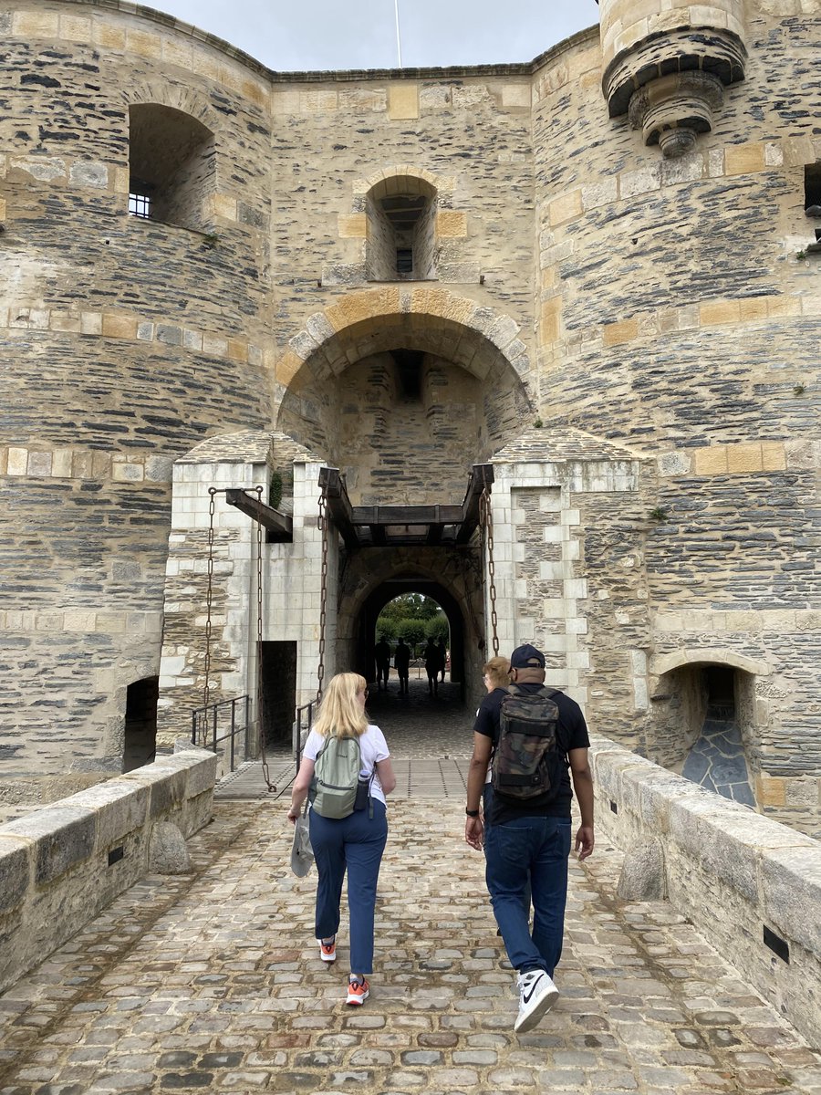 Vista Maria tweet media