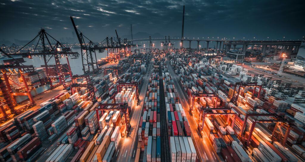 Autonomous #fleets deployed in smart ports are sure to be one of the most important innovations for optimising #logistics operations in the 21st century. Read more: ow.ly/zlCR50PsF2t #DeliveringAutonomy