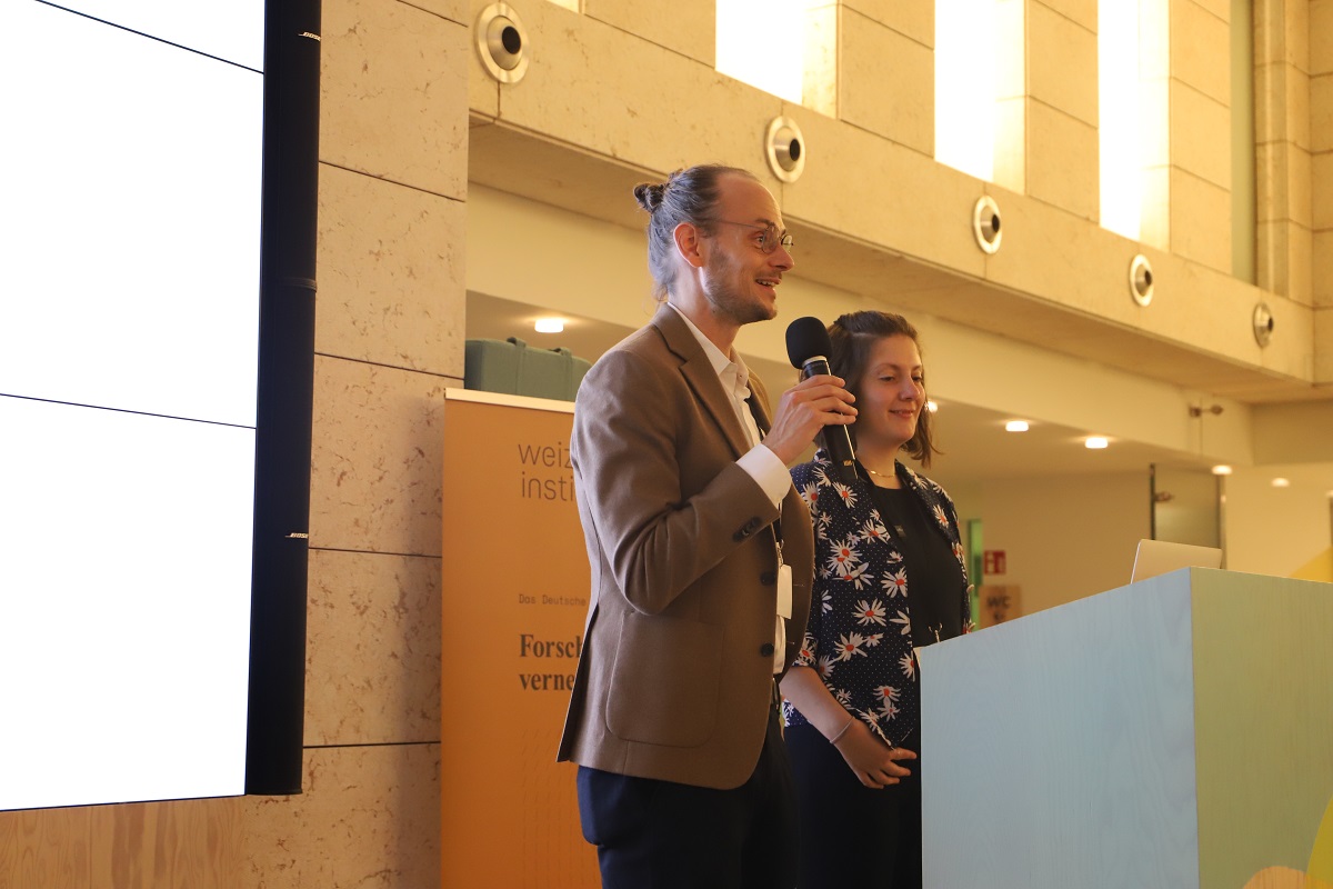 Weizenbaum-Institut (@jwi_berlin) on Twitter photo We're very honored to host so many international scholars for #ecreapolcomm23, one of the most important conferences on political communication 🤩
<a href="/dscheykopp/">Jakob Ohme</a>, @gagrcin & team have put together an amazing program for two exciting days! We're very honored to host so many international scholars for #ecreapolcomm23, one of the most important conferences on political communication 🤩
<a href="/dscheykopp/">Jakob Ohme</a>, @gagrcin & team have put together an amazing program for two exciting days!