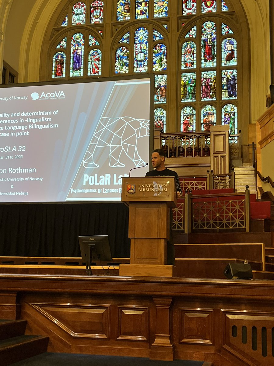 We now have the opening plenary speech of #EuroSLA32 by Jason Rothman (UiT The Arctic University of Norway), with the title of 'Multidimensionality and determinism of individual differences in -lingualism research: Heritage Language Bilingualism as a case in point'.