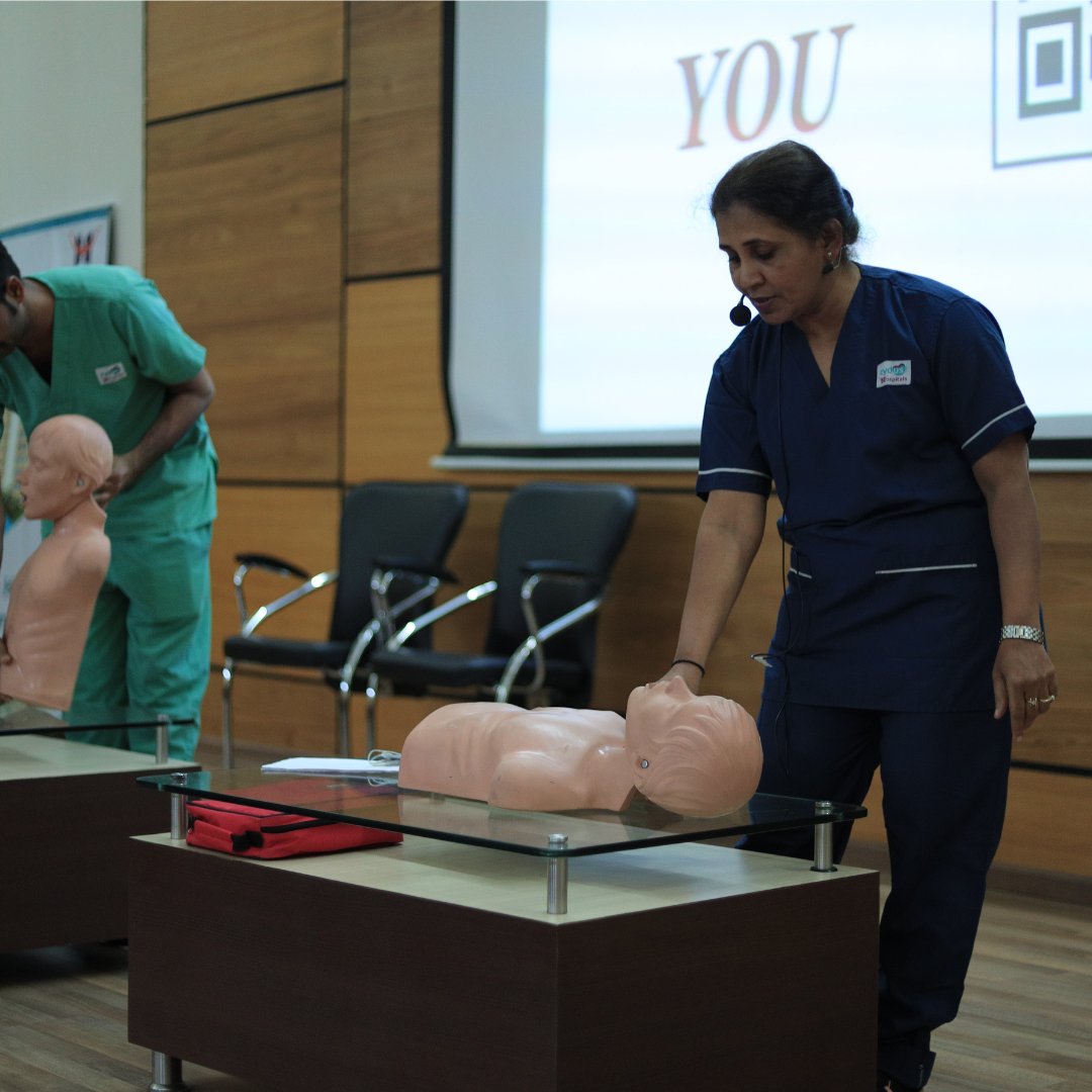 We recently held a #Basic #Life #Support #training program at the Indian Institute of Public Health, where Dr. Rupa Shah, an AHA-certified BLS instructor, educated students with the skills and knowledge required to assist in #medical #emergencies.
