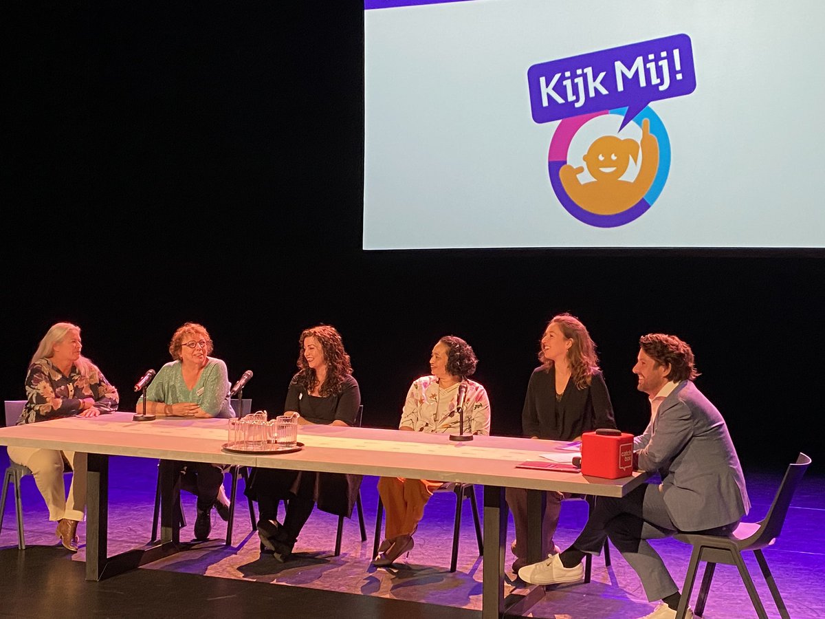Vandaag is een grote mijlpaal, de aftrap van onze nieuwe signaleringsmethodiek “kijk mij” #jeugdgezondheidszorg #cjgrijnmond #preventie