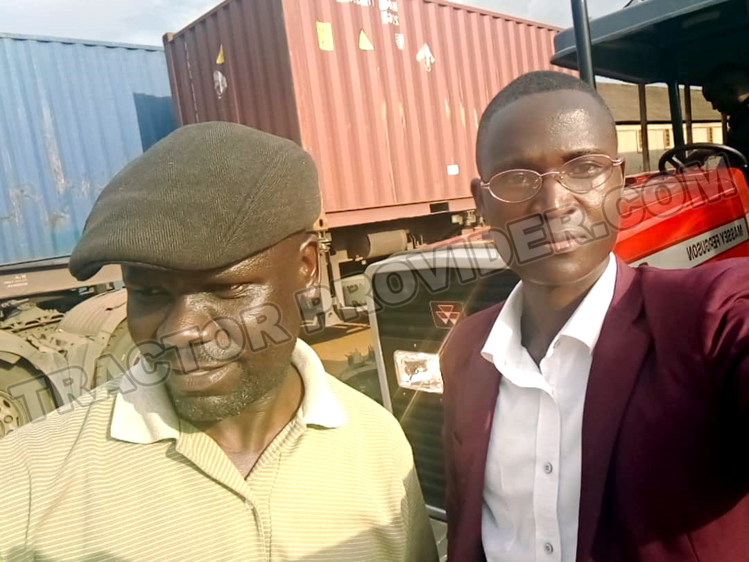 TractorProvider's tweet photo. The Tractor Provider family has added another happy client.
Huge Stock of Tractors &amp; Farm Implements available at Discounted Price

WhatsApp : https://t.co/i65P2gUToq
Visit at : https://t.co/shc8T4BL15

#Tractorsforzambia #brandnewtractor #masseyfergusontractors #agriculture https://t.co/vgTJZE67RP