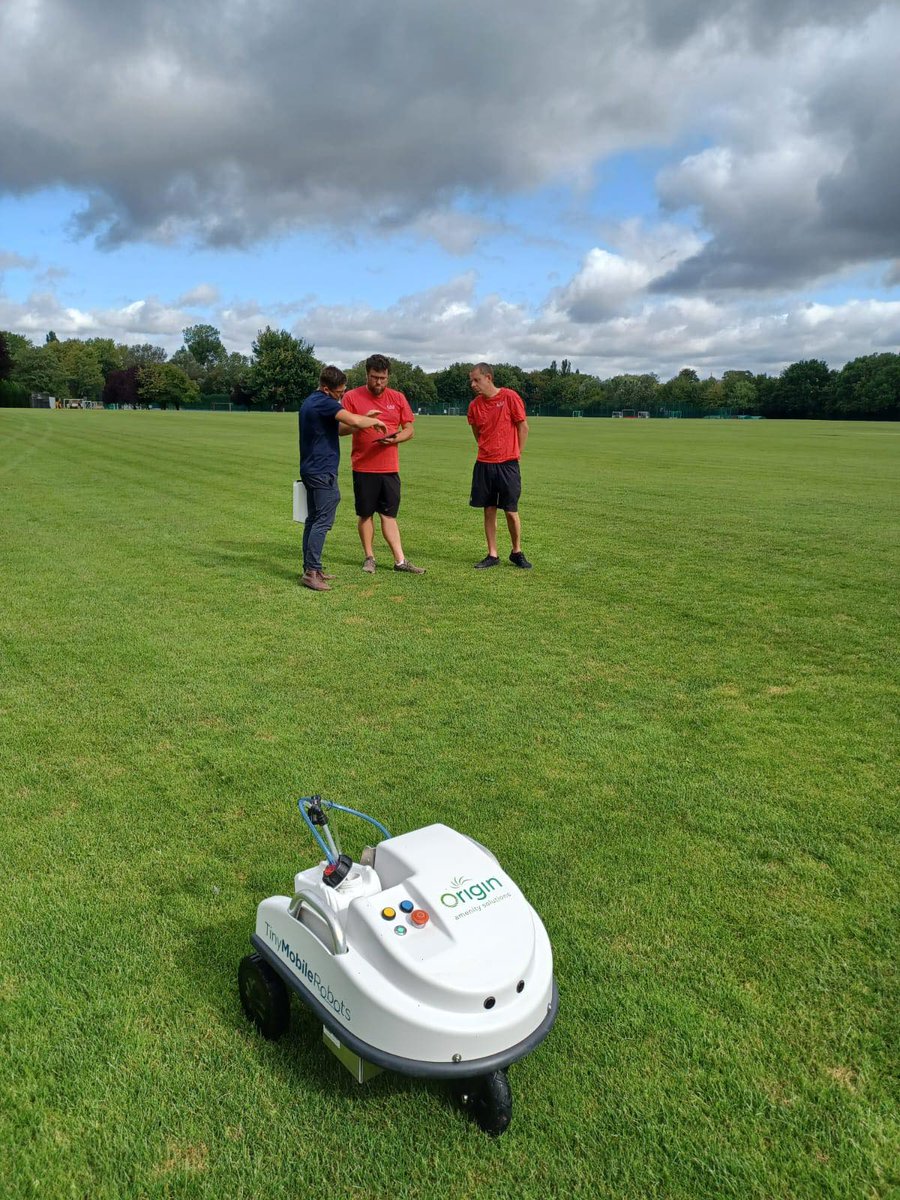 The team were back at @KGS1561 recently to commission a #TinySport and our IMPACT Paint! A big thank you to Matt Parry and his team for choosing @OriginAmenity and #TinyMobileRobotsUK for their #linemarking needs. Call us on 0800 138 7222 to book a FREE demonstration now!
