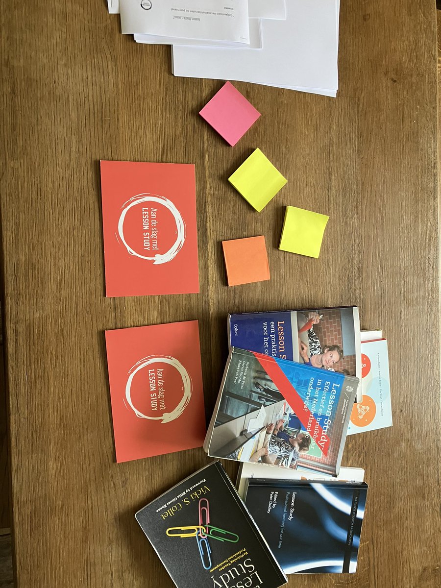 LessonStudyVL's tweet image. Klaar voor een interne opleiding tot procesbegeleider #lessonstudy
Die facilitator heeft veel balletjes hoog te houden en wordt dus best versterkt in competenties.
@zotveelgoesting 
#itsthewaytogo