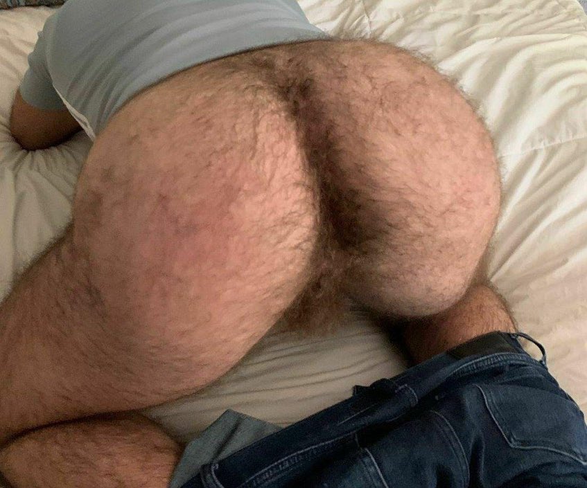 Mañana noche estaré por Moreras (Pucela) alguien para echar un buen rato?? 🍑👅🤤🍆
