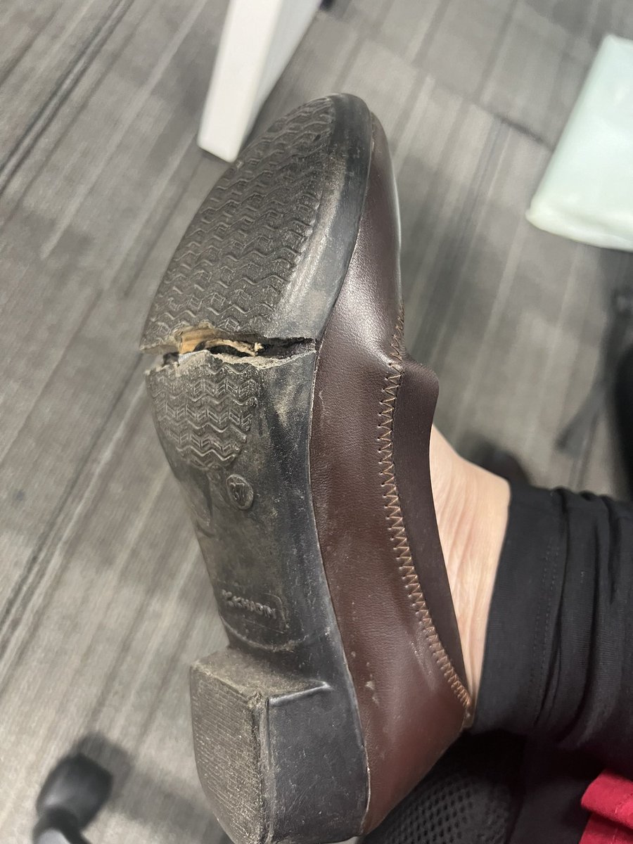 @khadimsindia picked all season footwear from your Mumbai Vile parle store and it didnt survive one month let alone a whole season

I had plans to pick more footwear this week, and you just lost a loyal customer 

Guys beware!