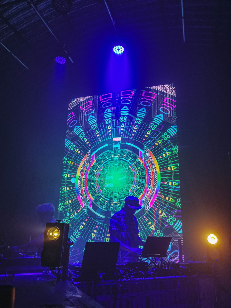 Visual Therapy 👁 at UNFORMAT