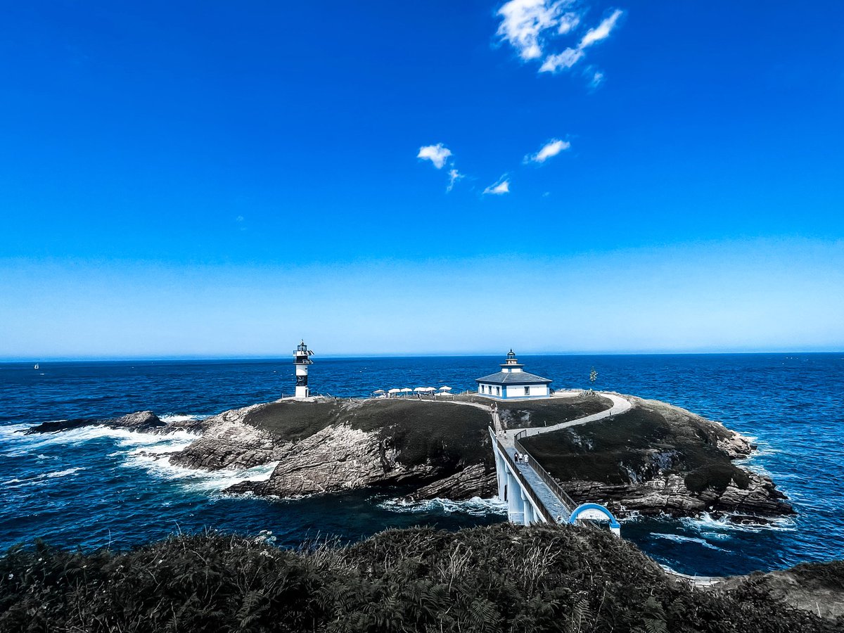 Staples100's tweet photo. #Ribadeo #IslaPancha https://t.co/3kpqTsNLig