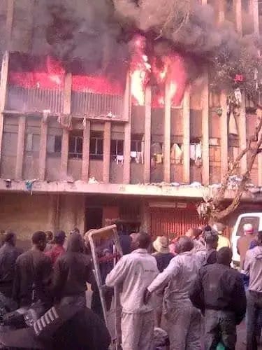 theglobal202's tweet photo. At least  64 people died when a fire broke out at a building in the Johannesburg CBD on Thursday morning.

#Johannesburg https://t.co/ajKNL4R2zc