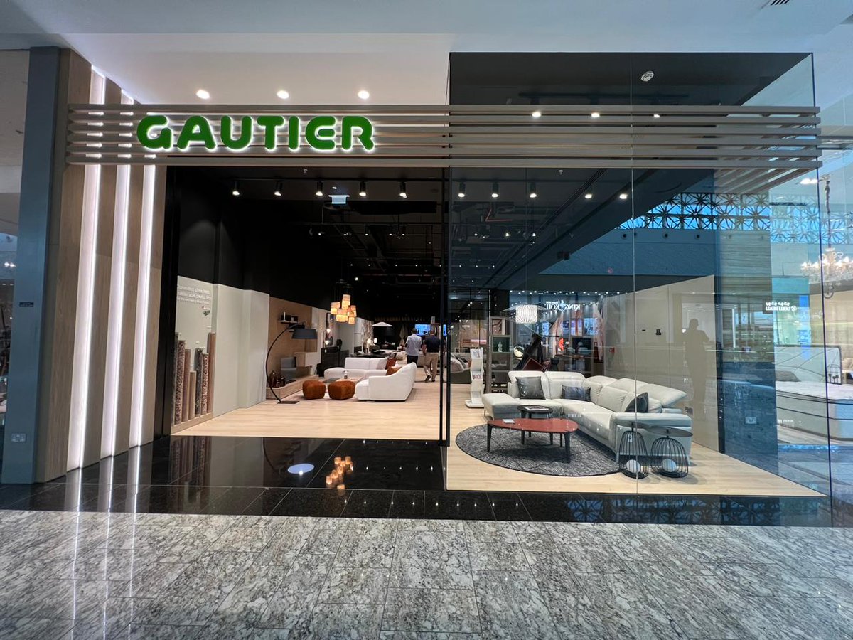 Nos équipes se tournent vers l'Inde, territoire en pleine croissance avec l'objectif d'ouvrir plusieurs magasins en 2024 et de nouer un partenariat fort avec un futur franchisé.
► loom.ly/pAmnGaA

#Gautierteam #franchise #India #furnitureprojects #furnitureconcept #store