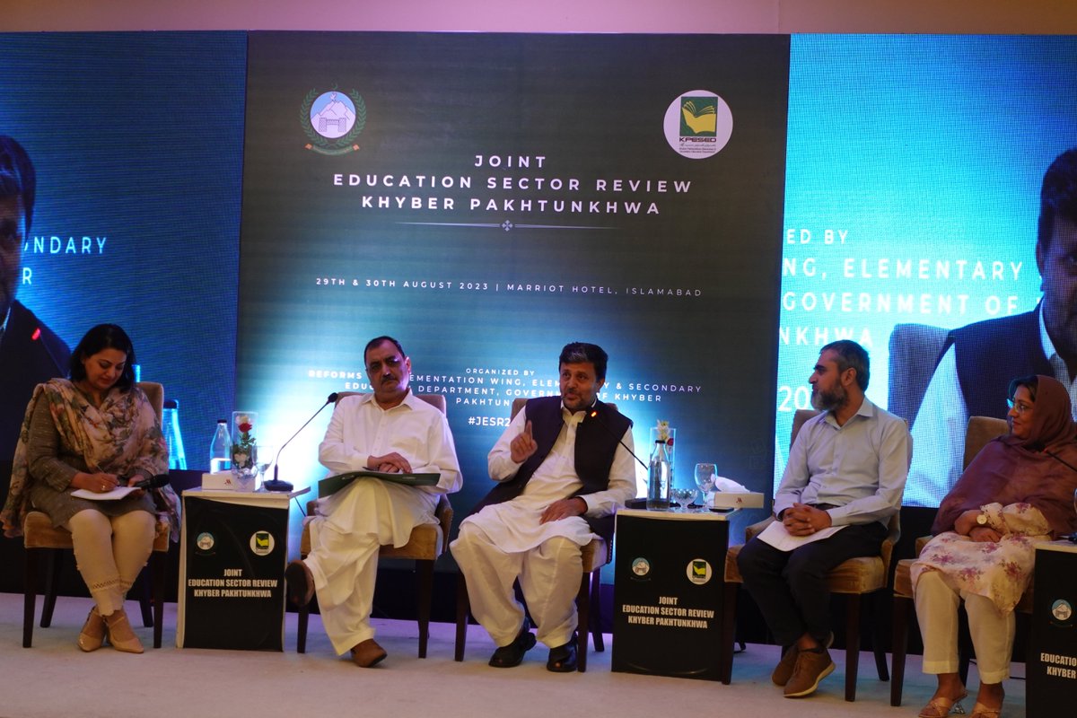 savechildren_pk's tweet photo. Sehar Taimor, Education Advisor at Save the Children Pakistan, moderated the session on “Access to Education” at the Joint Education Sector Review Meeting #JESR, held at Marriot Islamabad on 30th August 2023.
#SavetheChildren
@KPESED @esefkpk @USAID_Pakistan @UNICEF_Pakistan https://t.co/qoZeg492Cw