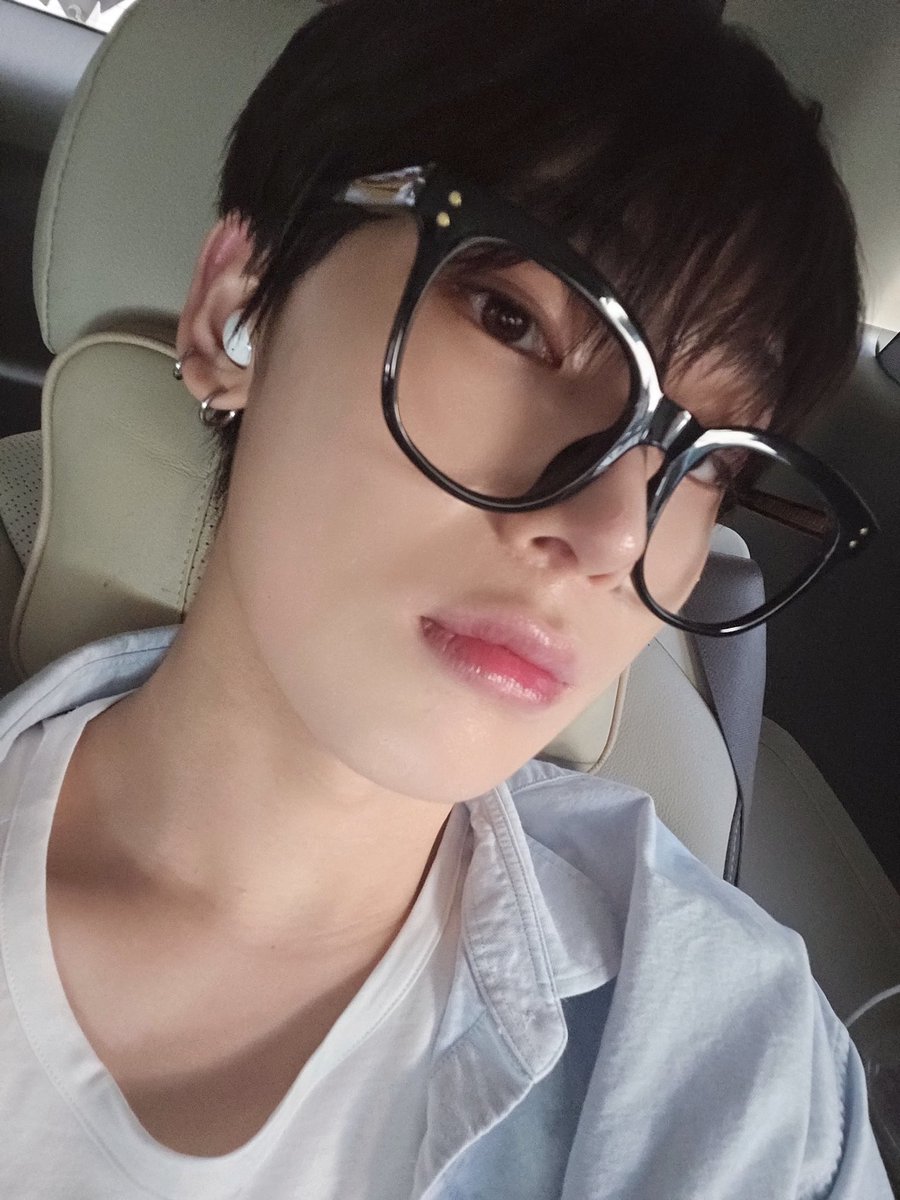 WVRS | 230831

#SUNOO 🌟 wrote a post:

Glasses 👓

#김선우 #ENHYPEN #엔하이픈 <a href="/ENHYPEN_members/">ENHYPEN</a> <a href="/ENHYPEN/">ENHYPEN OFFICIAL</a>