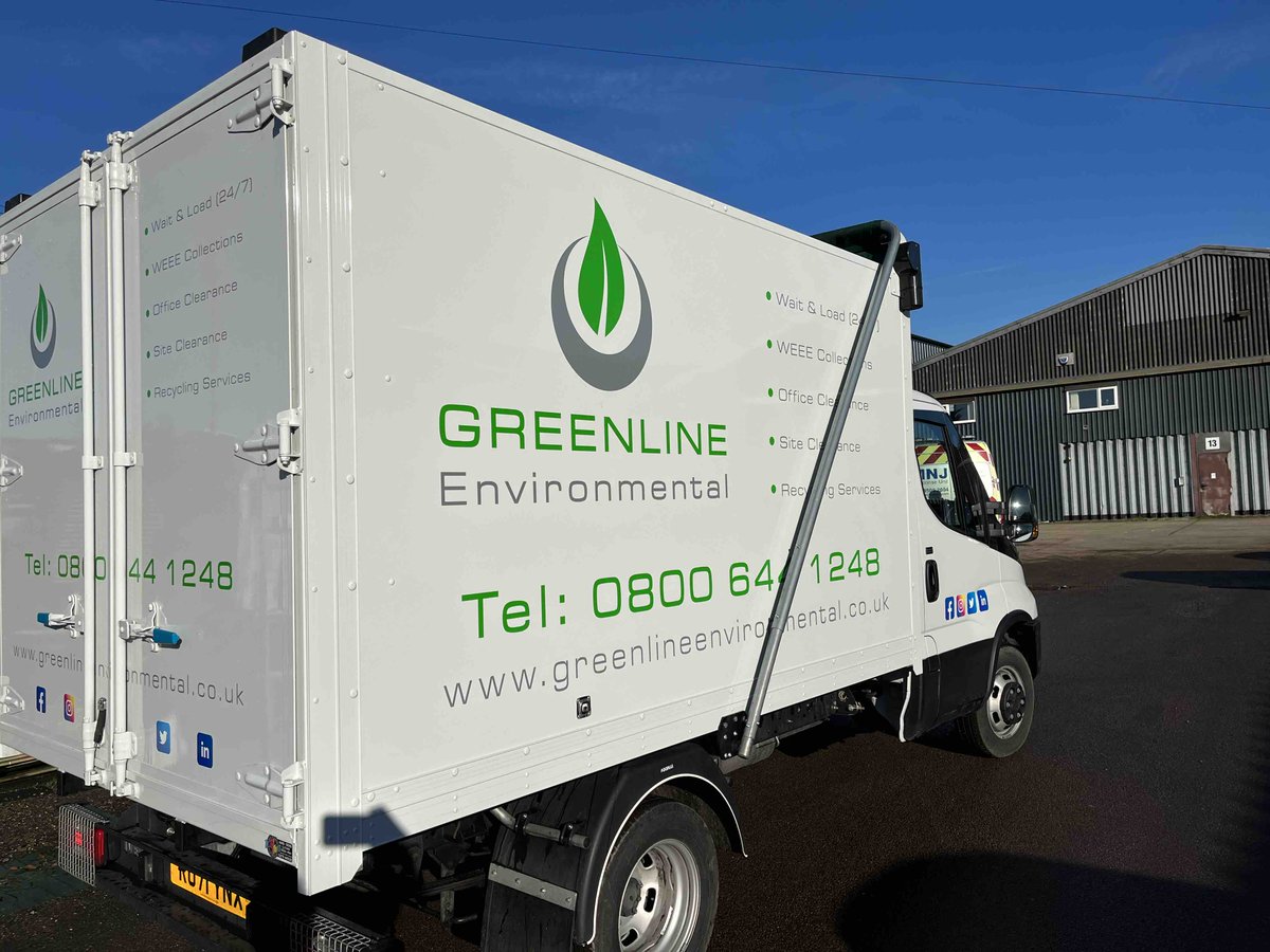 Did you know??…not only do we run our own Dustcarts(postcode coverage upon request),we have a fleet of 3.5 vehicles collecting all waste streams 24/7!!! #Waitandload #waste #wasteclearance #wastecollection #wastemananagement #wasterecycling
