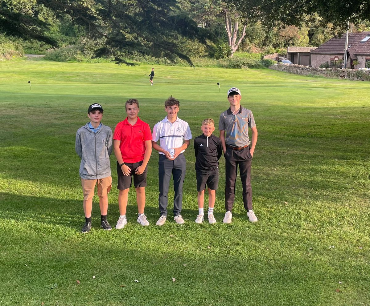 Yesterday we also had an 18 hole Junior comp, which was won with 40 points by Rowan Scott. 👍 Massive thank you to Claire for organising all the Junior Golf over the summer holidays 👏👏👏