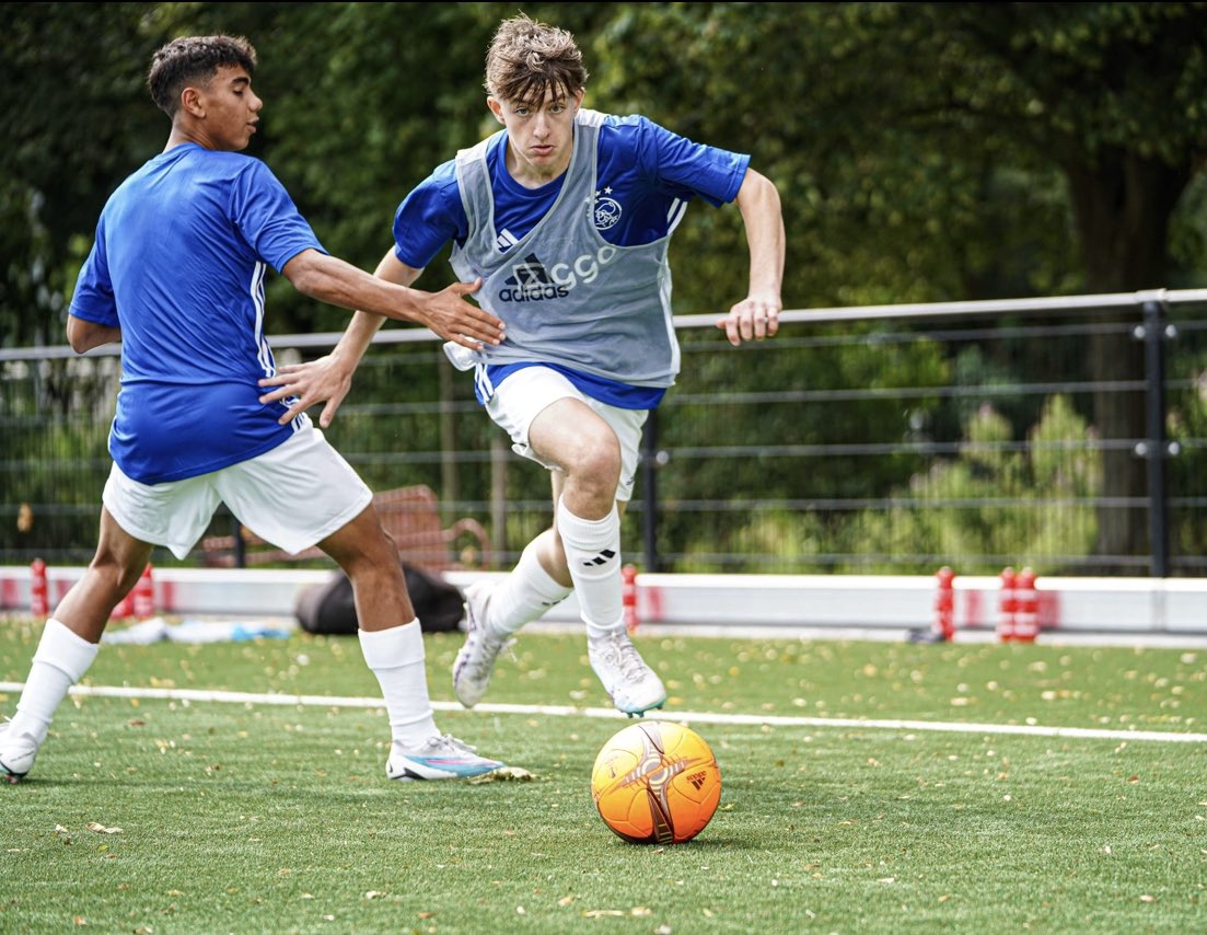 Jammac19's tweet photo. Harry at Ajax training camp 🔥 #ajax #football https://t.co/1B2G07Q6JQ
