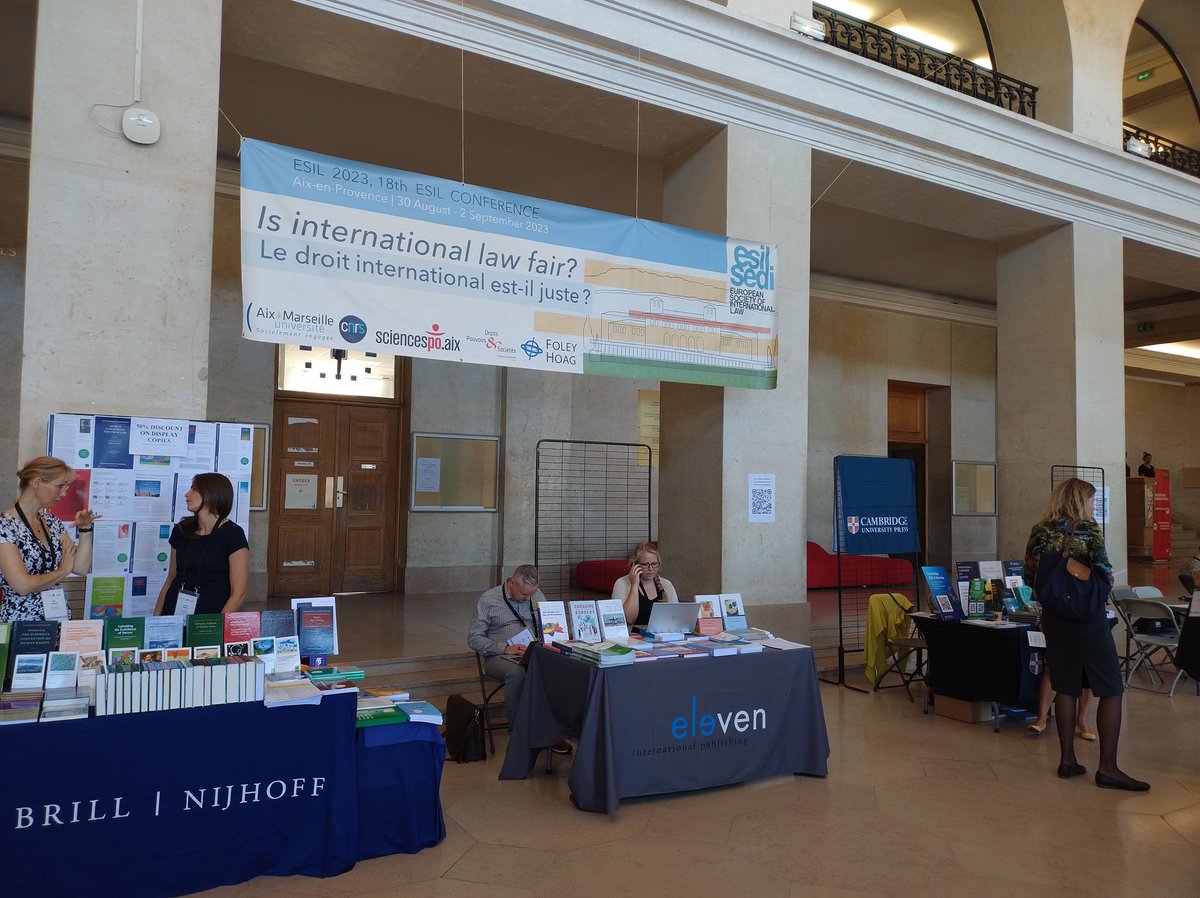 esil_sedi's tweet photo. 📢 If you are attending onsite #ESIL2023 make sure to pass by our exhibitors' stands in the main hall! 📚Lots of dedicated selections of books and special offers for #ESIL2023 participants! 🎉💡📖 https://t.co/tkecfi7nt0