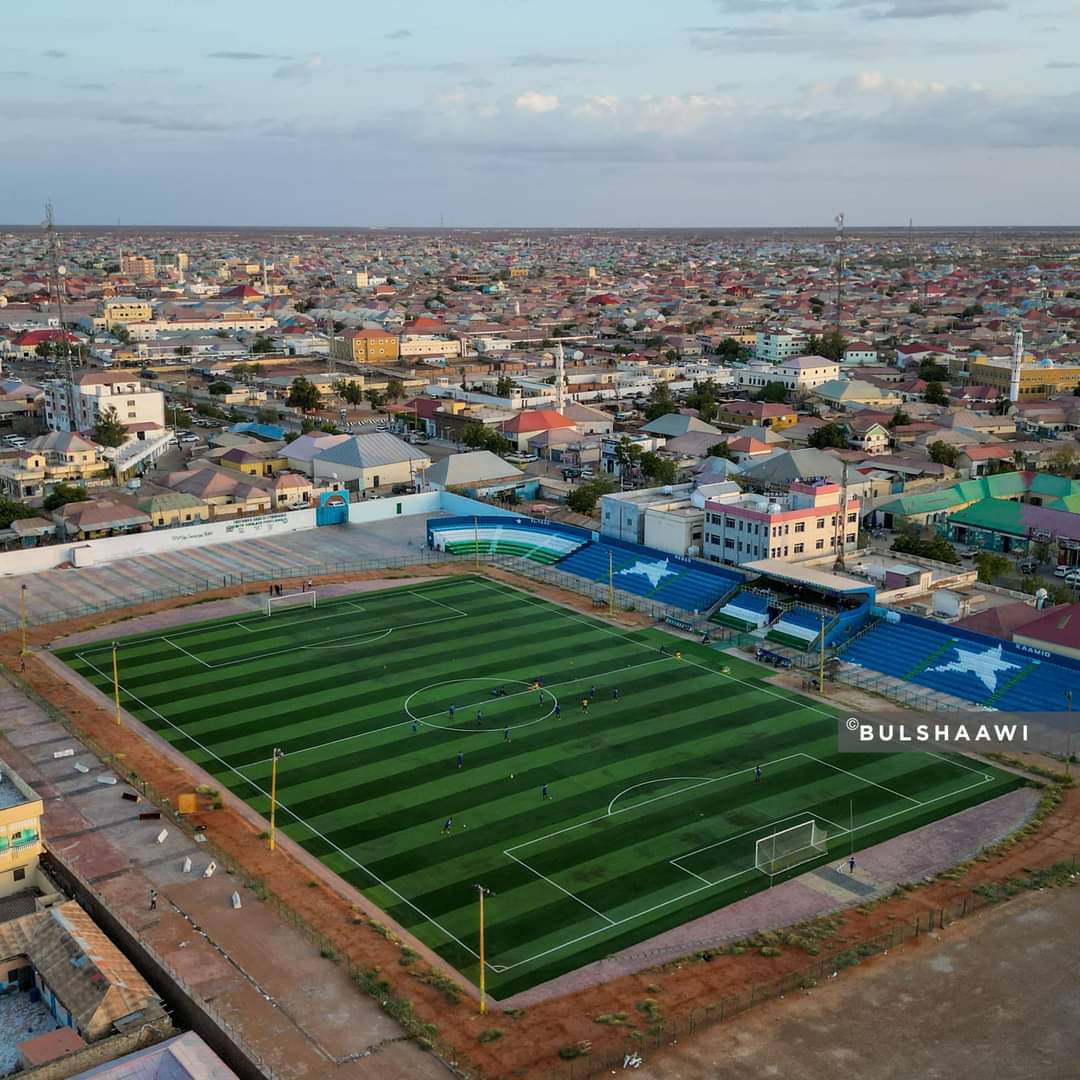 Sawiro:- Garoonka kubadda cagta Cawaale ee magaalada Gaalkacyo ee uu barri ka furmidoono koobka Gobollada Puntland ❤️👏

📸 Abdirahman Bulshaawi
#bulshaawi #Gaalkacyo #Puntland