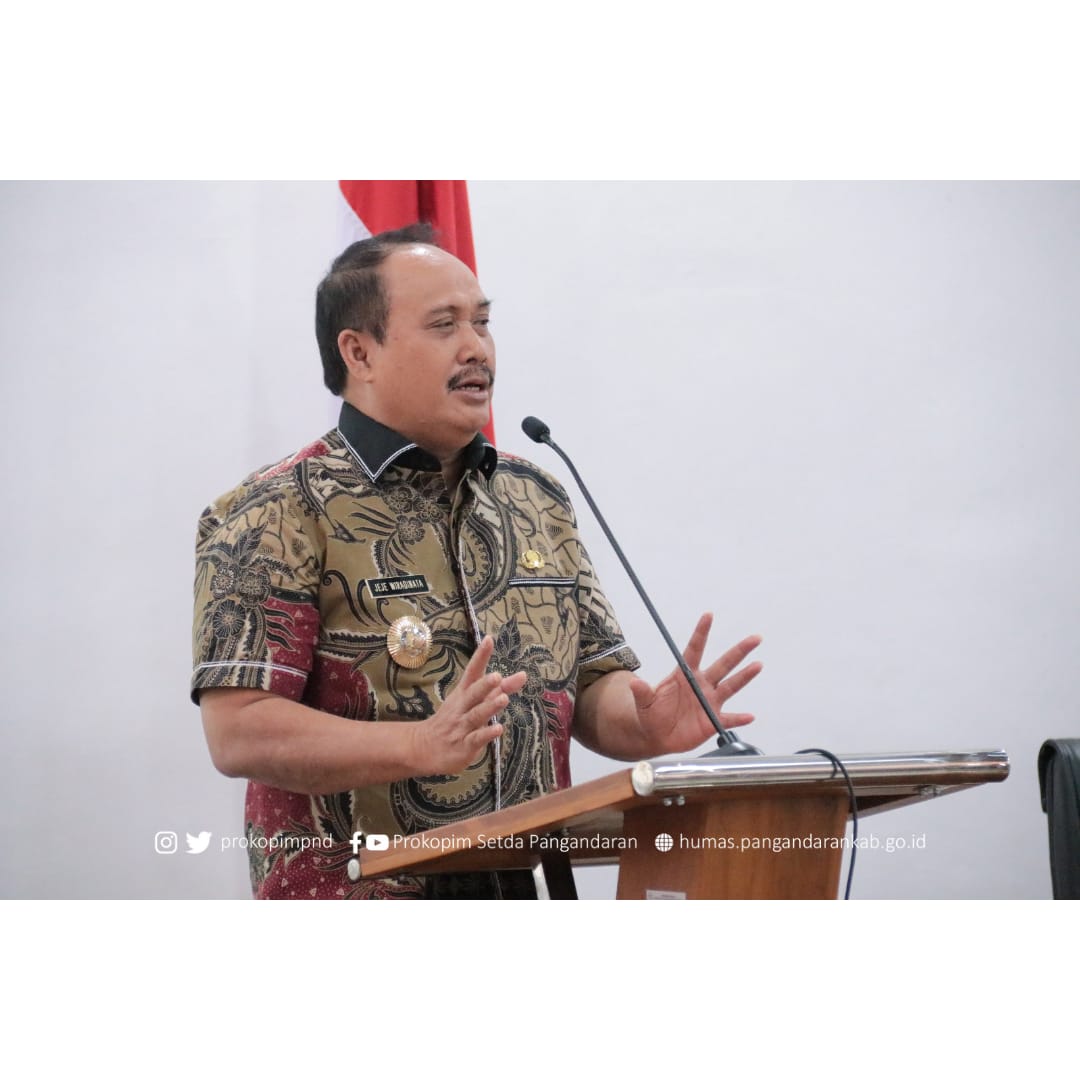 prokopimpnd's tweet photo. Penyerahan penghargaan tersebut diserahkan kepada Bupati Pangandaran, H. Jeje Wiradinata pada Kamis, (31/08/2023) di Aula Sekretariat Daerah Kabupaten Pangandaran. https://t.co/FD9sK60x8E