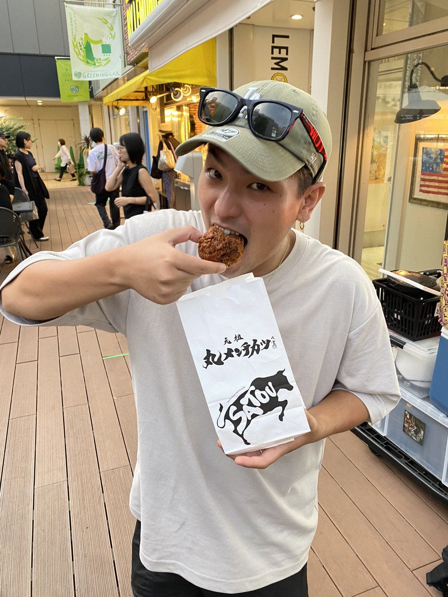 juggler_band's tweet image. 【#KAIKI #FREELIVE 】吉祥寺到着。セッティング開始。その前に #さとうのメンチカツ!!お待ちしております。