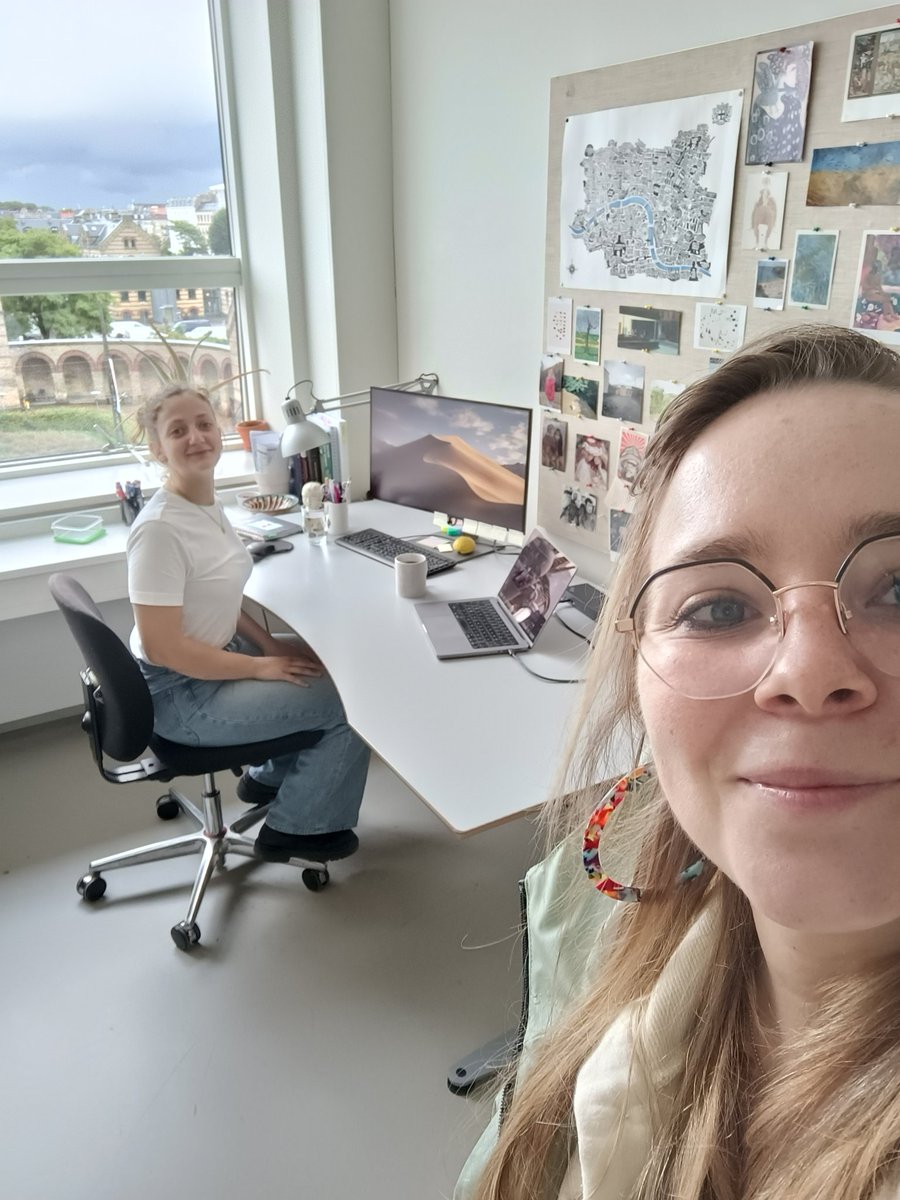 lk_gosse's tweet photo. Got to see my #Interlearn buddy's @CecileGal's awesome new workplace @DEVOMINDLab ๐ง ๐ถ this morning!
@BirkbeckBabylab - how cute is the #babyscientist fingerprint tree? https://t.co/YwKUHJbwcy