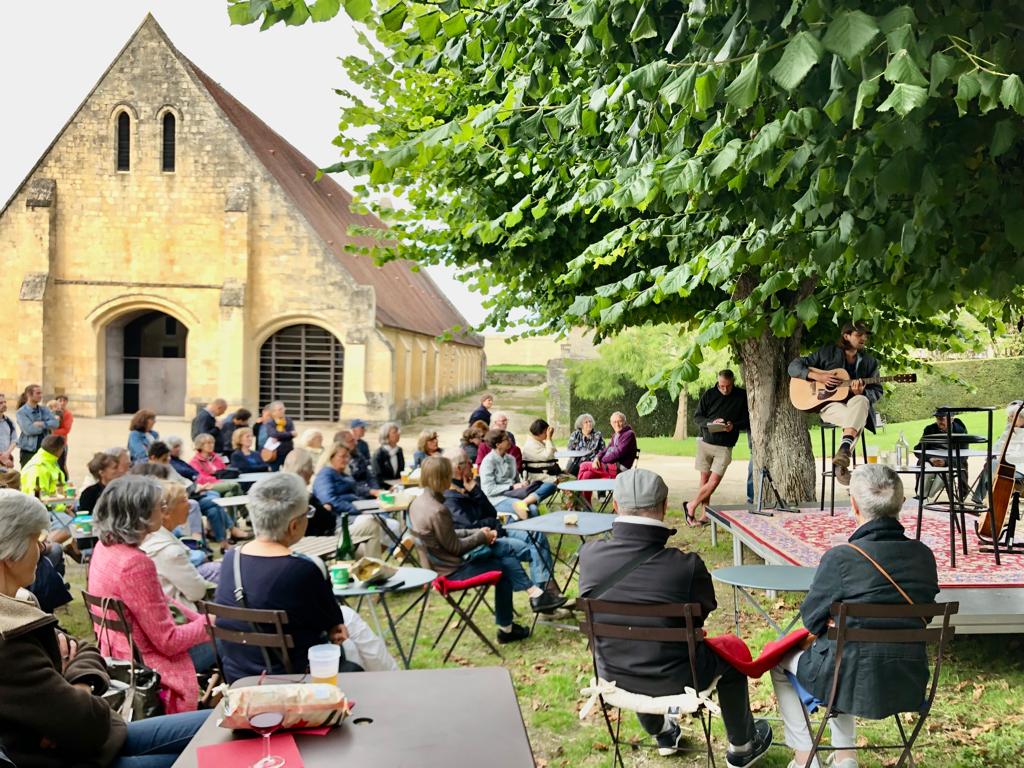 IMECArchives's tweet photo. [CONCERT]
Retour en images sur le concert de La Mante mercredi dernier à l'abbaye d'Ardenne.
#imecarchives #abbayedardenne #normandie https://t.co/5Iq86WpKQl