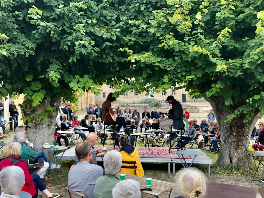 IMECArchives's tweet photo. [CONCERT]
Retour en images sur le concert de La Mante mercredi dernier à l'abbaye d'Ardenne.
#imecarchives #abbayedardenne #normandie https://t.co/5Iq86WpKQl