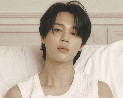 AboutMusicYT's tweet photo. 'Like Crazy' by Jimin rises to #37 (+4) on Global Spotify with 2.185 million streams. https://t.co/wg4qF2T7ne
