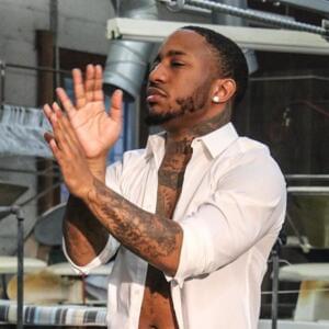 rapringtone's tweet photo. Experience Lil Donald's empowering vibes in 'Do Better II.' Make a statement with this motivational track as your ringtone, a reminder to strive for improvement and success. https://t.co/c7gXixedeX
#LilDonald #rap #ringtone https://t.co/ZK00uaD93h