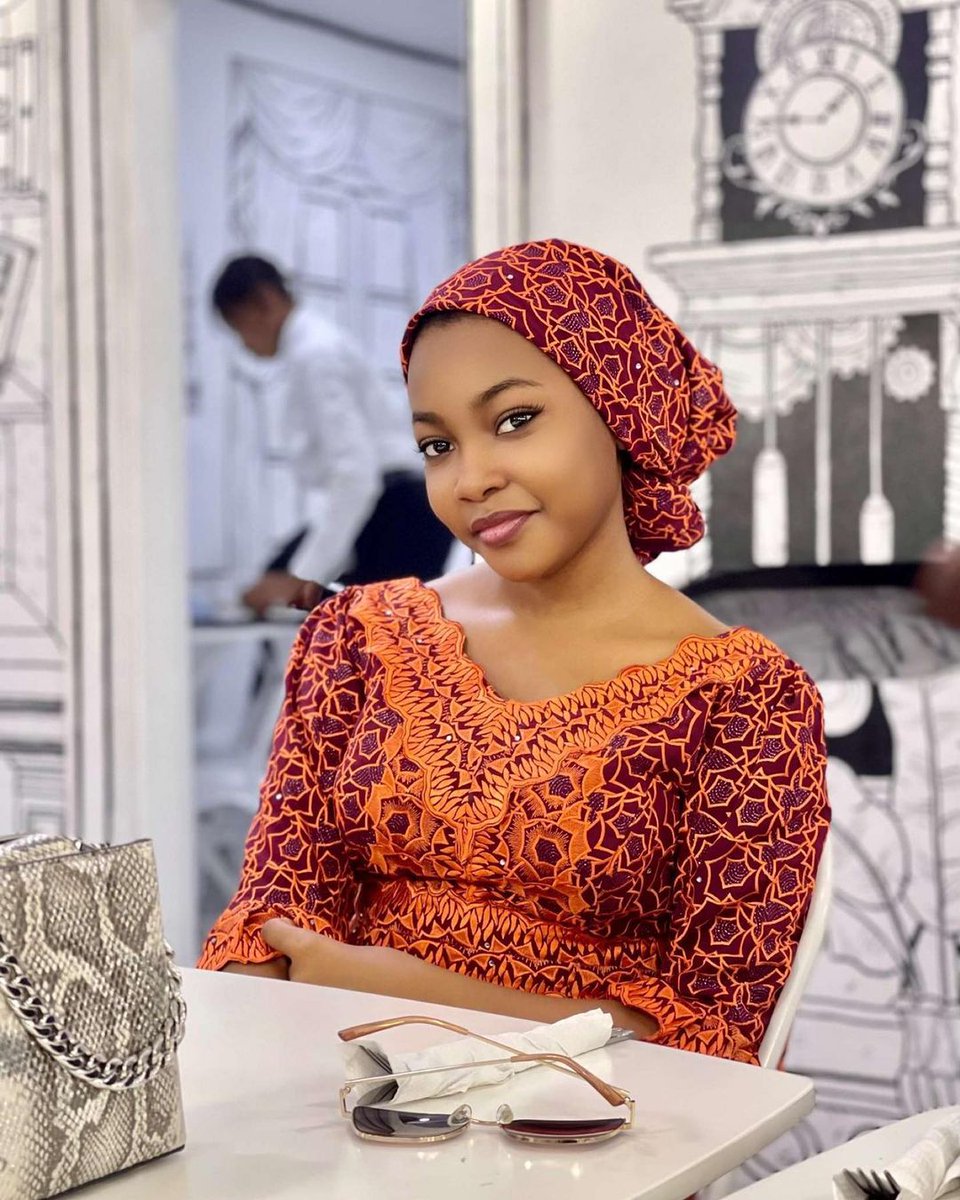 rahma_ishah's tweet photo. I’m Twitting from Abuja and U? 👀 https://t.co/eCjGqnH59n