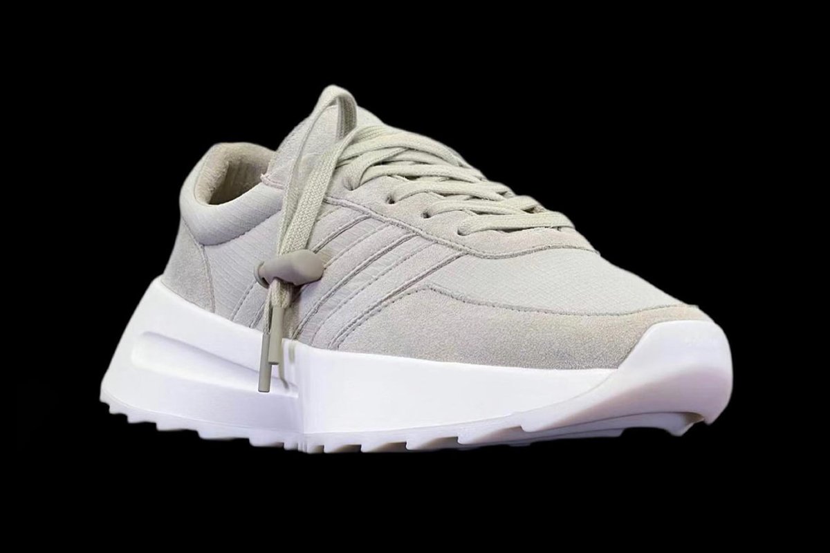 HYPEBEAST's tweet photo. Another Fear of God x adidas sneaker has appeared 🤔 https://t.co/LBOB3koEtZ
