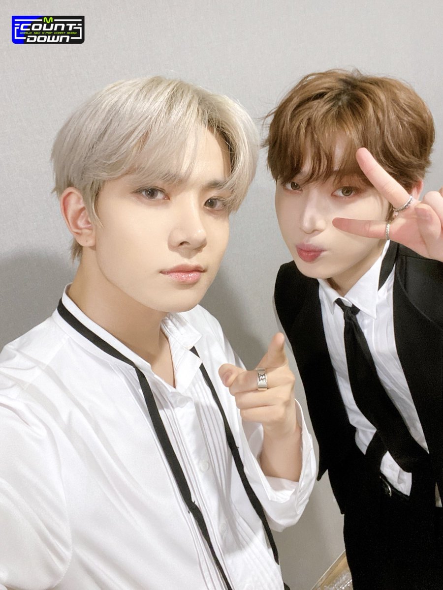 EN7ernally's tweet photo. thank you mcountdown 🙇🏻‍♀️ https://t.co/uCEUJTO8uT