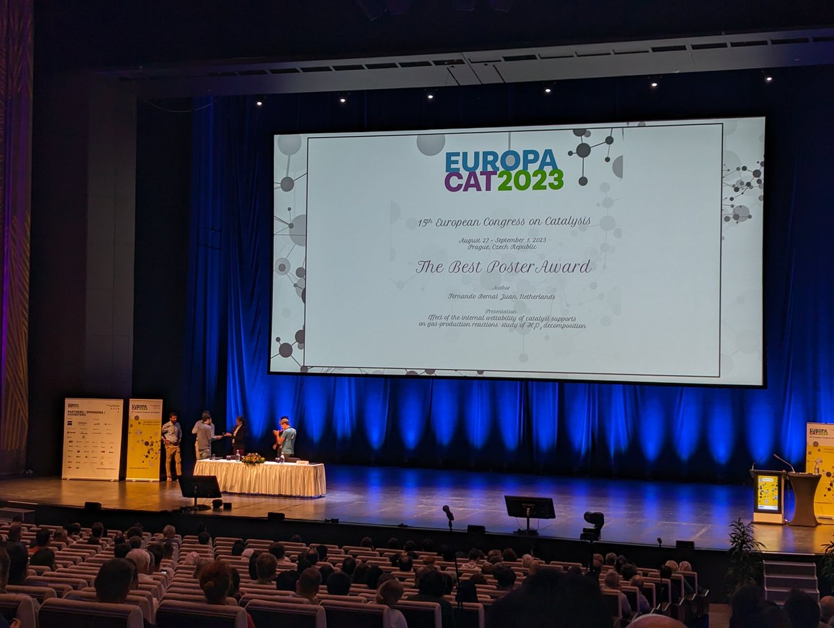 #Prizes for the best 10 #posters were awarded by members of <a href="/YEuCat/">YEuCat</a> . Congratulations to the winners and thank to YEuCat fór their evaluation!