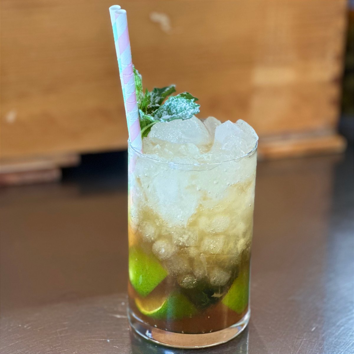 Bahia_Taberna's tweet photo. ¡Hoy toca mojito!

¡Reserva aquí y pídetelo! 👉 https://t.co/jZIhQmUWzh

#coctail #good #bjsrestaurant #ñamñam #madrid #goodpic #cool #yeah #ventepaaca #pidetelo #comerenmadrid #esjueves #abiertosenagosto #agosto #cocteles https://t.co/l3AYhRLDRH