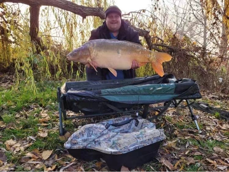 Top Tips for Using a Fishing Bait Boat
1. Keep Hold of Your Rod
2. Keep a Tight Line
3. Don’t Go Too Far Out
4. Attach a Separate Line to the Boat
5. Use Hoppers Independently
#rcbaitboat #rcfishingbaitboat #fishingskill #Boatman
#carpbaitboat #angling #angler