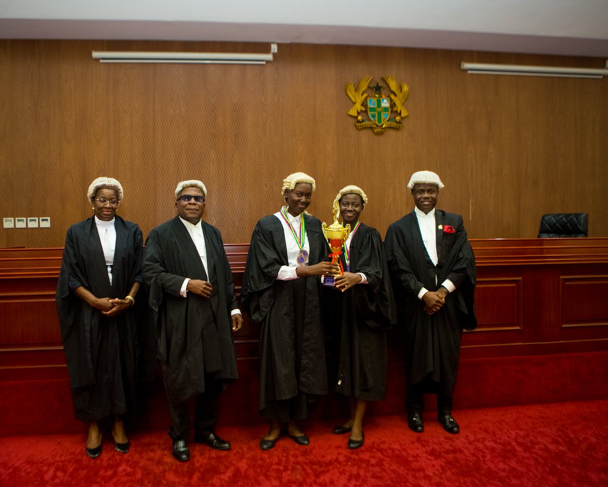 speechforcesorg's tweet photo. We extend our sincere appreciation to Justice Kwame Gyamfi Osei, Justice Francis Obiri, and Justice Marian Affoh for their esteemed presence at the grand finale of the 2023 Ghana Secondary Schools Moot Court Competition.

#GSSMCC
#MootCourt https://t.co/jee0FisYTS