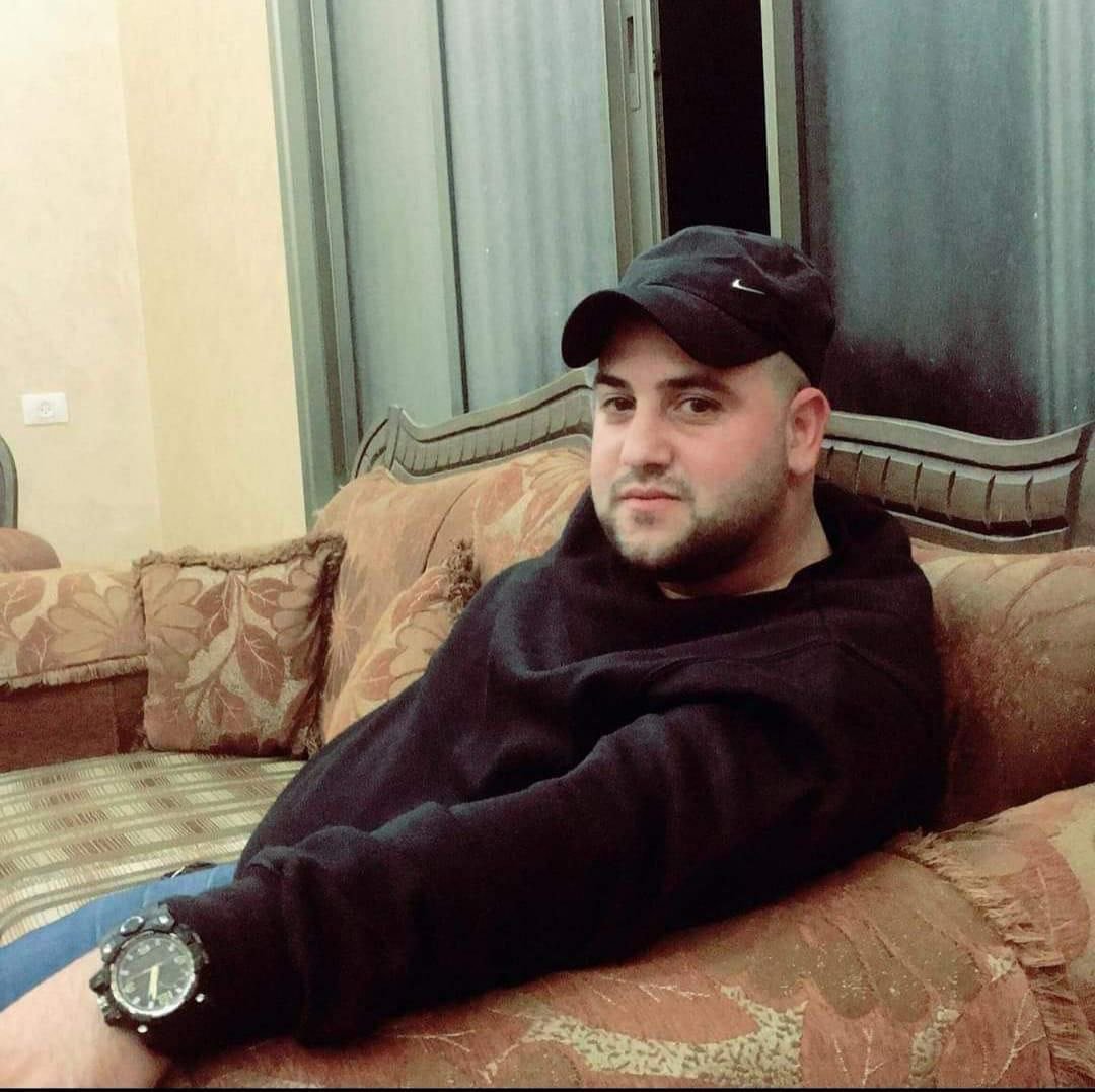 Pal_Shaheed's tweet photo. الشهيد | عايد عادل القني
العُمــــر | 32 عامًا
التاريخ | 30 - 08 - 2023
المكــان | قرية كفر قليل - مدينة نابلس

حساب شهداء فلسطين على تيليجرام 
📳 https://t.co/rBgWQ3vnBt https://t.co/4ZENQbhU6q