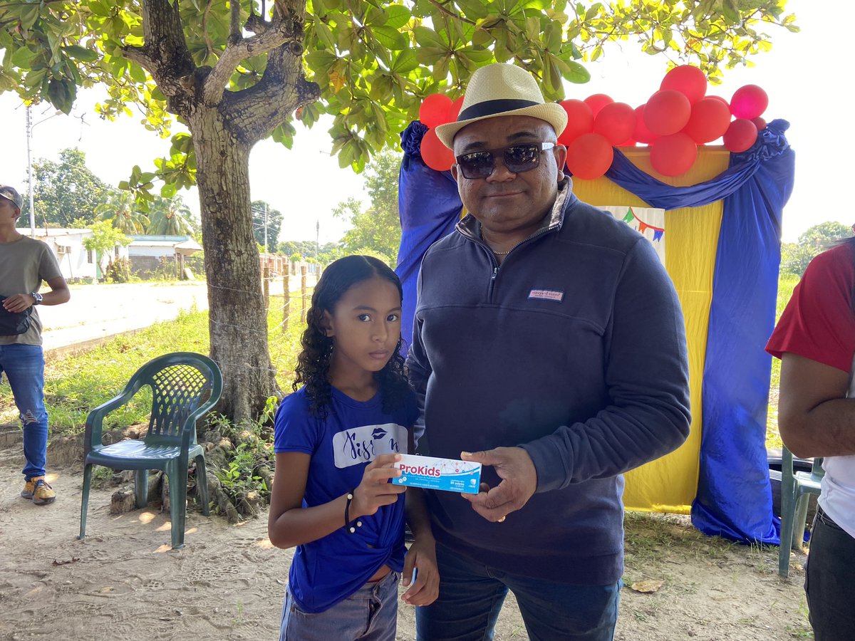 𝙽𝚒𝚗̃𝚘𝚜 𝚢 𝙽𝚒𝚗̃𝚊𝚜 𝚍𝚎𝚕 𝚜𝚎𝚌𝚝𝚘𝚛 El Guasimo y 𝙿𝚊𝚢𝚊𝚛𝚊 𝙿𝚎𝚛𝚛𝚘 𝚍𝚎 𝚊𝚐𝚞𝚊" 𝚏𝚞𝚎𝚛𝚘𝚗 𝚏𝚊𝚟𝚘𝚛𝚎𝚌𝚒𝚍𝚘𝚜 𝚌𝚘𝚗 𝚎𝚗𝚝𝚛𝚎𝚐𝚊 𝚍𝚎 𝚌𝚘𝚖𝚙𝚕𝚎𝚓𝚘 𝚟𝚒𝚝𝚊𝚖𝚒́𝚗𝚒𝚌𝚘, 𝚙𝚊𝚛𝚊 𝚖𝚎𝚓𝚘𝚛 𝚌𝚛𝚎𝚌𝚒𝚖𝚒𝚎𝚗𝚝𝚘 𝚢 𝚍𝚎𝚜𝚊𝚛𝚛𝚘𝚕𝚕𝚘