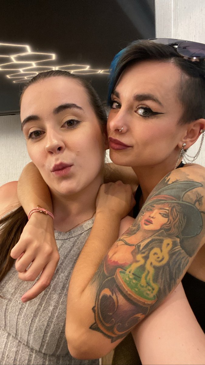 srtacagiao's tweet photo. Esta mujer me da años de vida ❤️
Qué falta me haces 🥰 https://t.co/fErggGcpDR