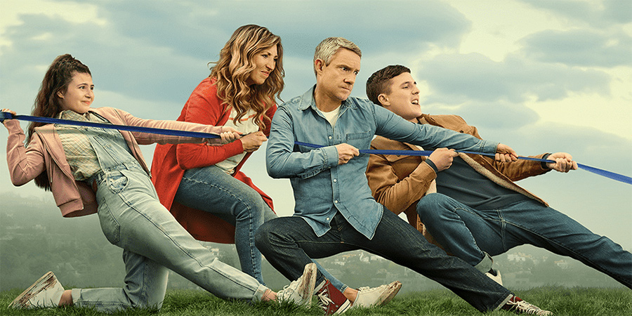 He recomendado muchas veces #Breeders ('Bendita paciencia' en España) y tengo que volver a hacerlo, porque el 5 de septiembre llega la cuarta y última temporada a @HBOMaxES y de verdad que merece dejar de pasar desapercibida porque es un serión. Dramedia de altura, buenísima.