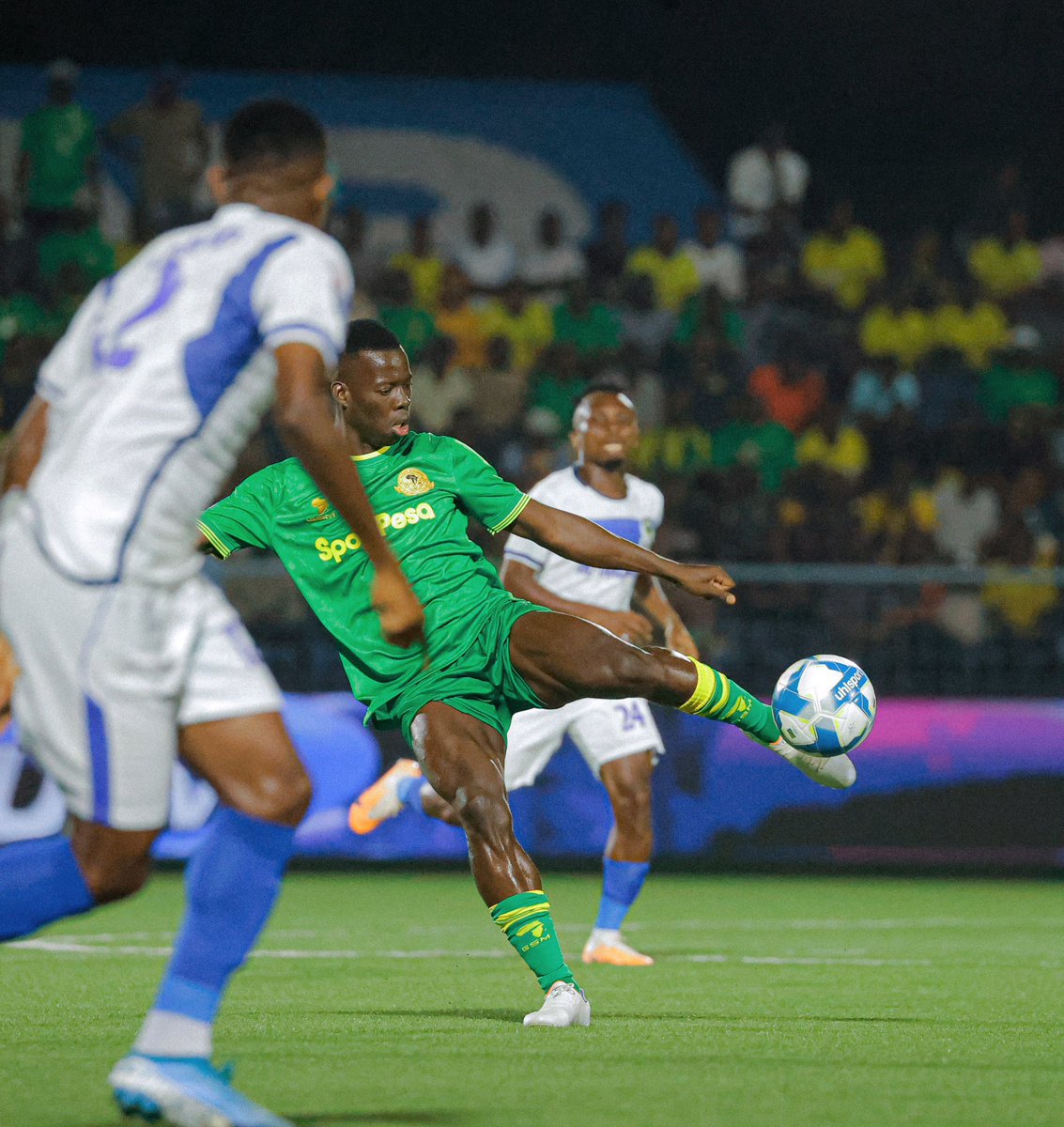 thisistemidayo's tweet photo. So far this season, Aziz Ki has played 6 competitive matches, including the Community Shield, CAF CL Preliminary stage, and Ligi Kuu. He has scored 4 goals in these games and maintained a performance rating of 9/10. #YNGSC https://t.co/55ya8MYwdm
