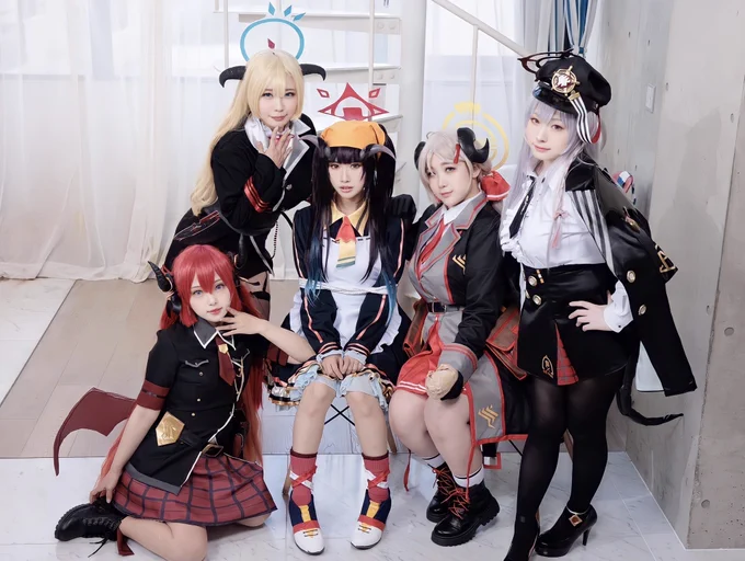Cosplayブルーアーカイブ《  美食研究会へようこそ ! 》ハルナ  アカリ  ジュンコ  イズミ  フウカ  