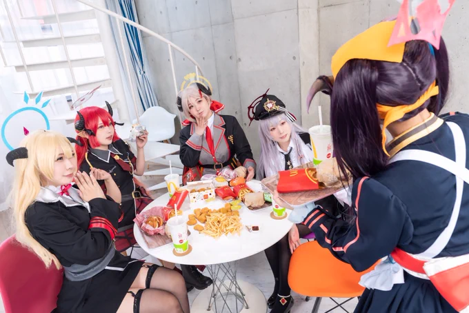 Cosplayブルーアーカイブ《  美食研究会へようこそ ! 》ハルナ  アカリ  ジュンコ  イズミ  フウカ  