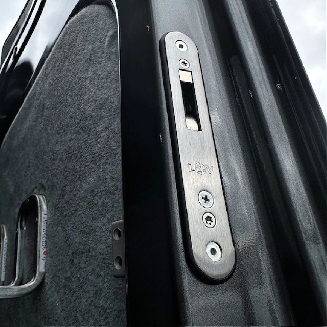 vehicleaccltd's tweet image. Introducing the enhanced Ford Transit, now equipped with an array of premium additions to elevate its functionality.
Contact us now for a FREE quote:
📞 0117 379 0279
📧 sales@vehicle-accessories.net
#vehicleaccessories #vanracking #polylining #vankit #vankitracking #locks4vans