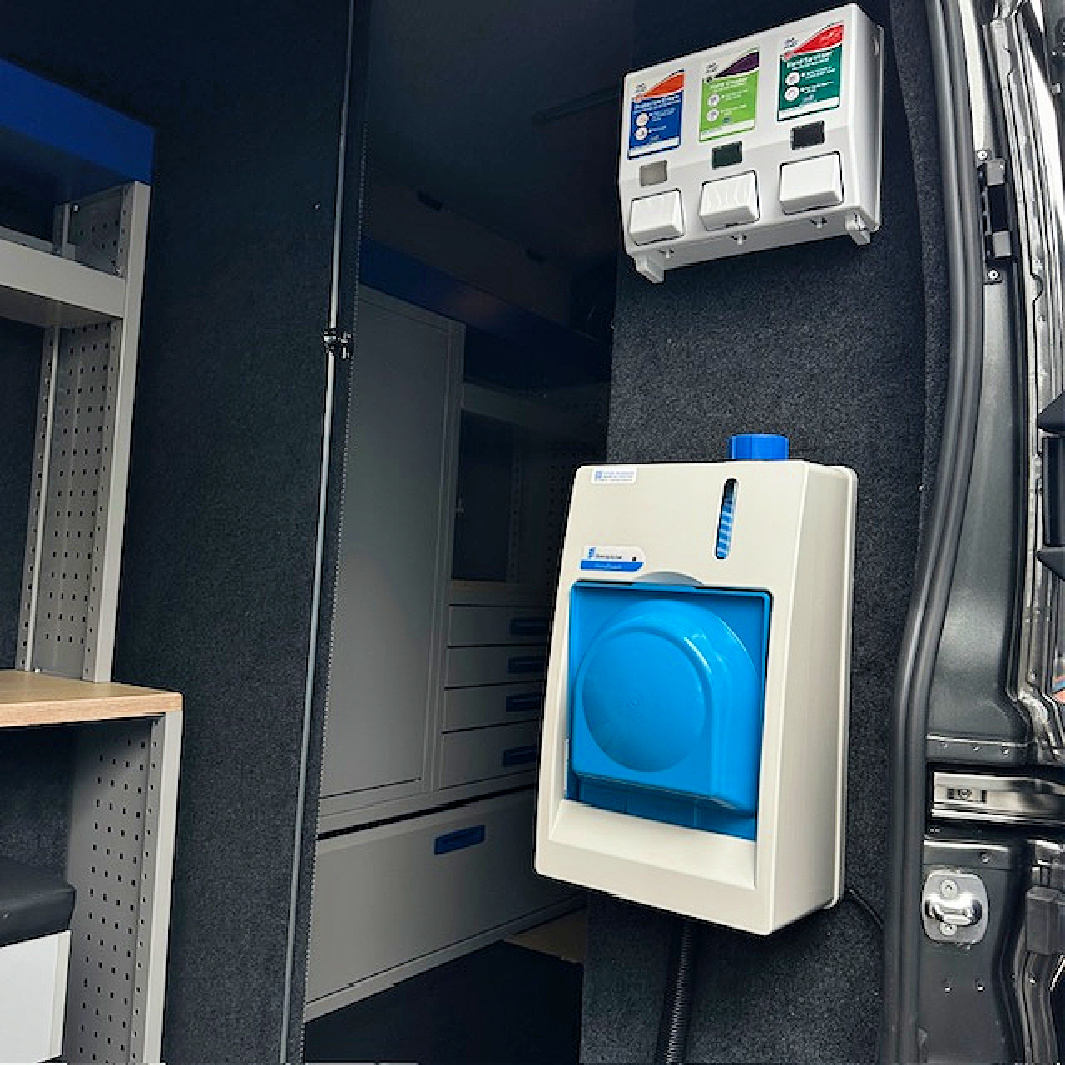 vehicleaccltd's tweet image. Introducing the enhanced Ford Transit, now equipped with an array of premium additions to elevate its functionality.
Contact us now for a FREE quote:
📞 0117 379 0279
📧 sales@vehicle-accessories.net
#vehicleaccessories #vanracking #polylining #vankit #vankitracking #locks4vans